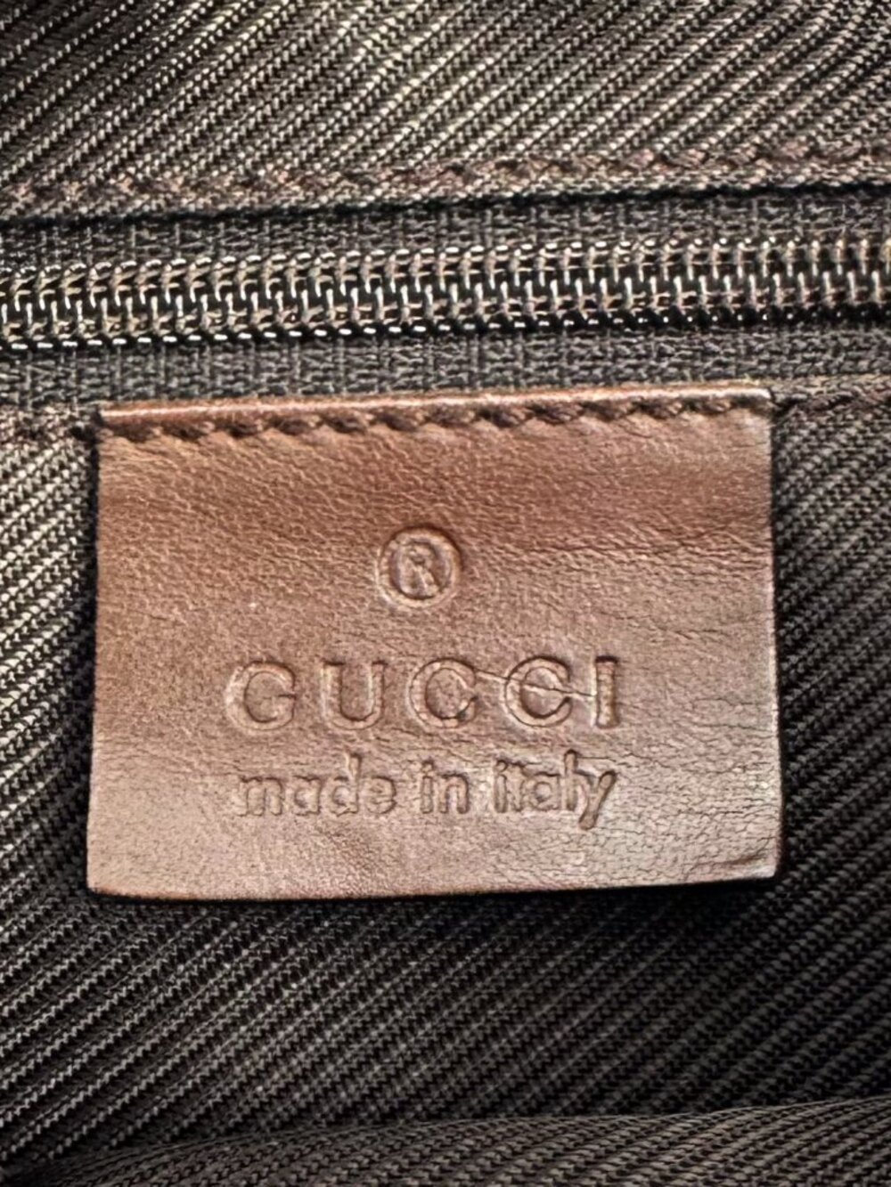 GUCCI Vintage GG Canvas Hobo Shoulder Bag Silver Hardware - Picture 14 of 14